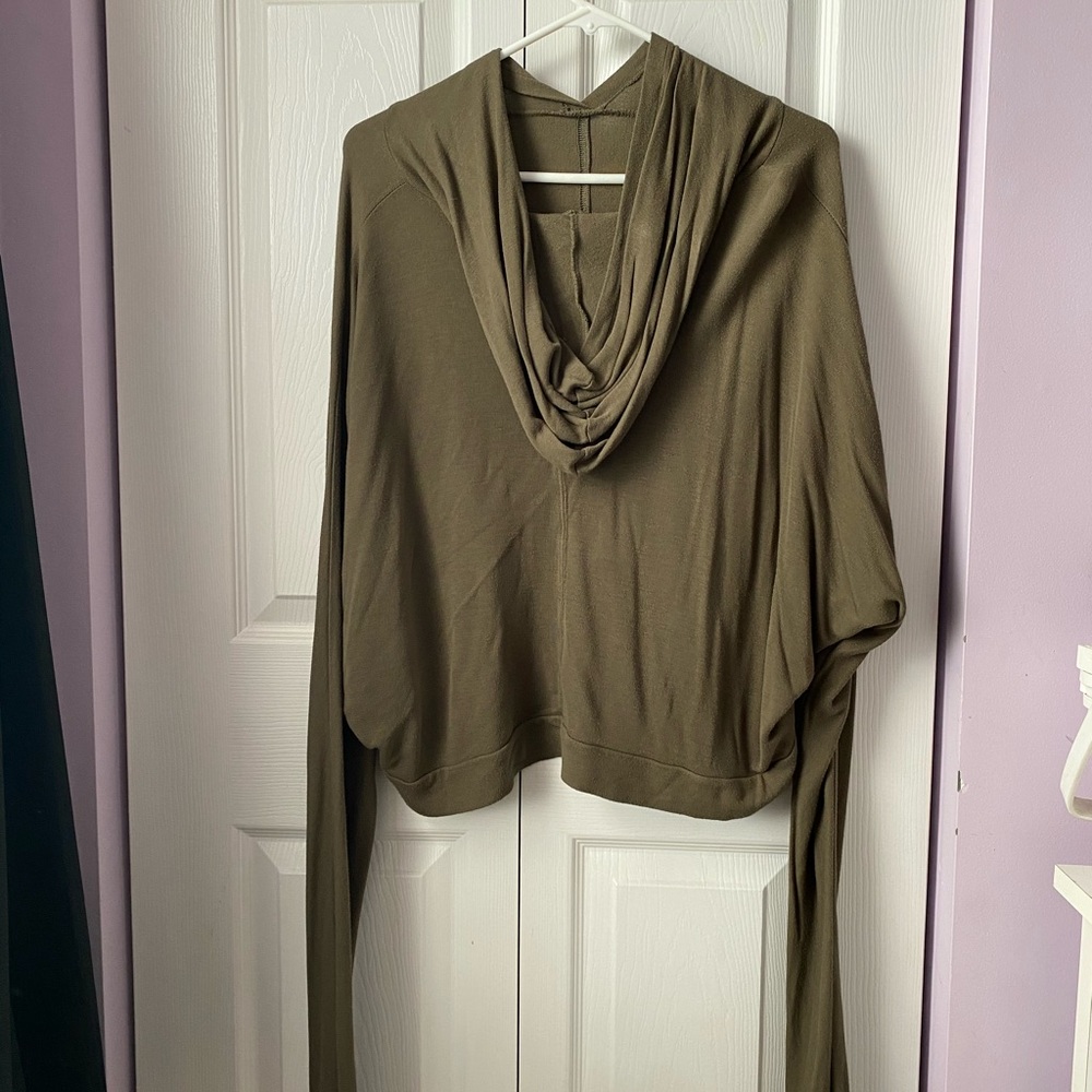 Batwing Sleeve Light Hoodie - Picture 5 of 5